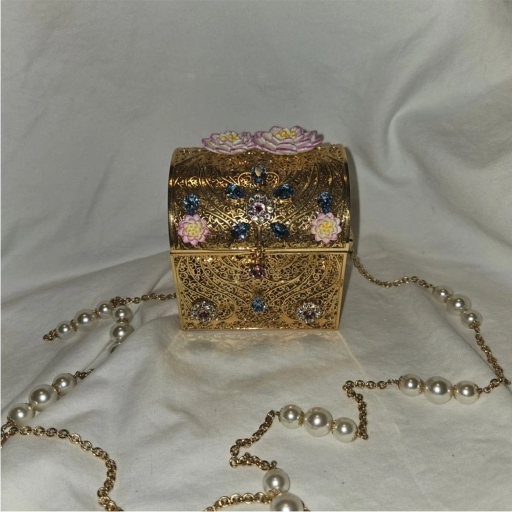 Isha Ambani and Anand Piramels wedding invitation box Dolce & Gabbana